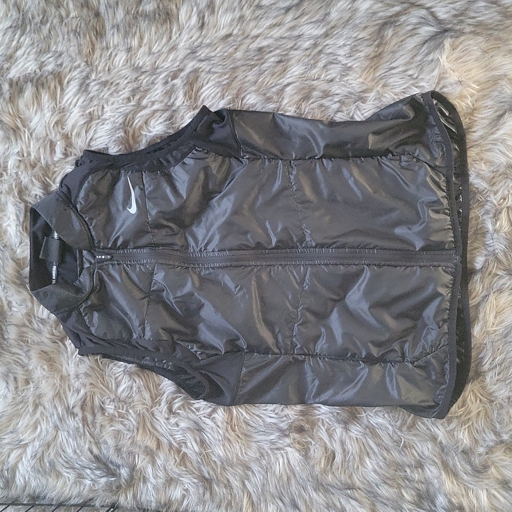 NIKE running vest